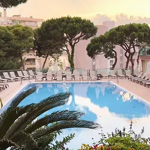4* Hotell Vegas